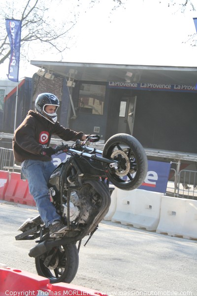 Moto Stunt (Salon auto d' Avignon Motor Festival 2009)