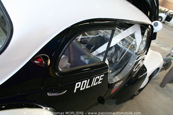 Renault 4 CV Police (Epoqu'auto 2008)
