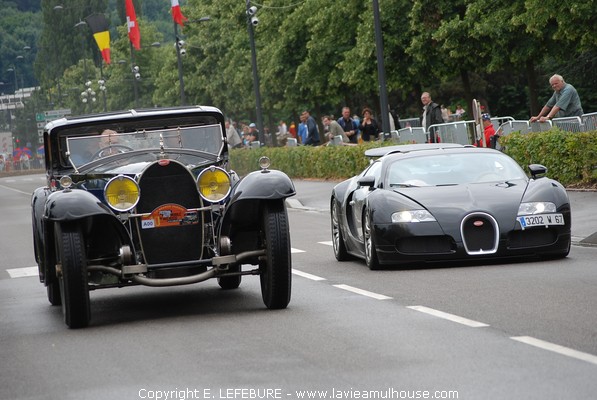 Bugatti royale et Bugatti Veyron (Festival Auto de Mulhouse 2009)