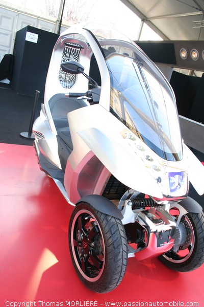 Moto HYbrid 3 compressor 2008 (Festival Automobile 2009)