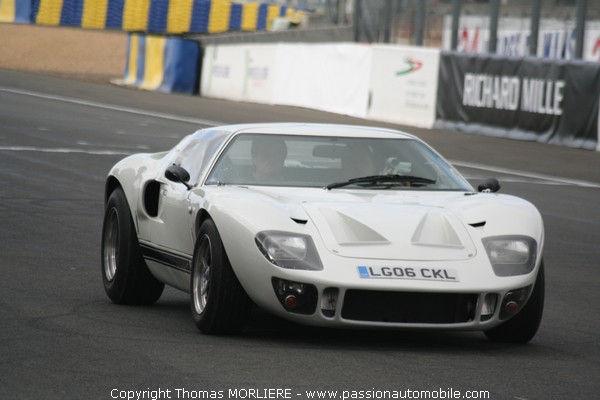 Parade Club - Ford GT 40 (Le Mans Classic 2008)