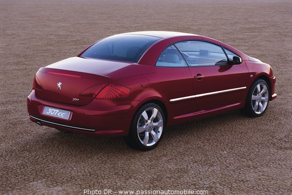 307 3 Cur 7 CC 2002 (salon de l'automobile 2002)