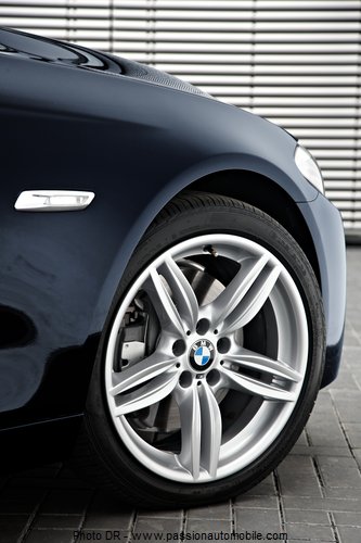 BMW Srie 5 Berline Srie M 2010 (Salon auto de Paris 2010)