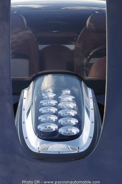 907 Concept-Car V12 (Mondial de l'auto 2004)