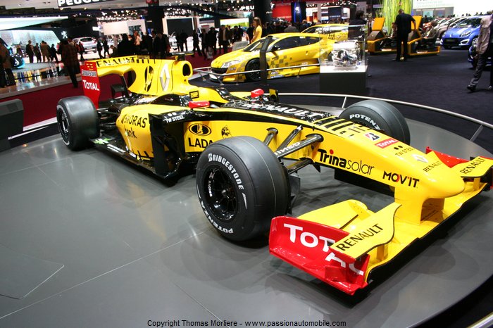 renault formule 1 2010 (Mondial de l'auto Paris 2010)