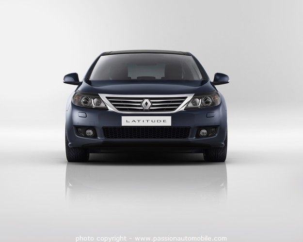 Renault Latitude 2010 (Mondial de l'automobile 2010)
