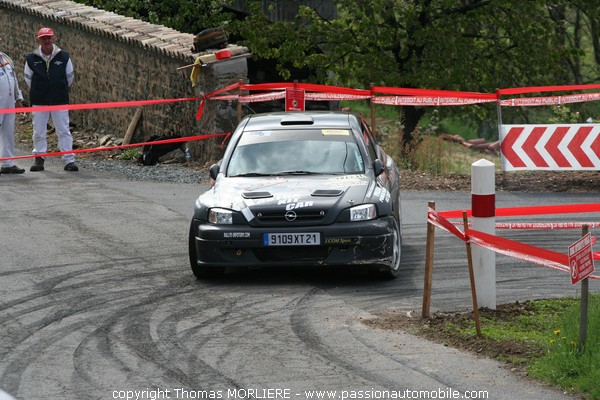 19 - BOUHOT - Opel Astra (Lyon Charbo 2009)