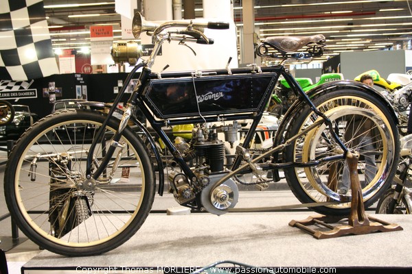 100 ans de moto bicylindre (Salon Voiture de collection Retromobile 2009)