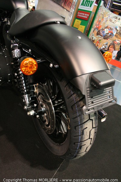 Harley Sportster iron XL 883 (Salon Moto de Lyon 2009)