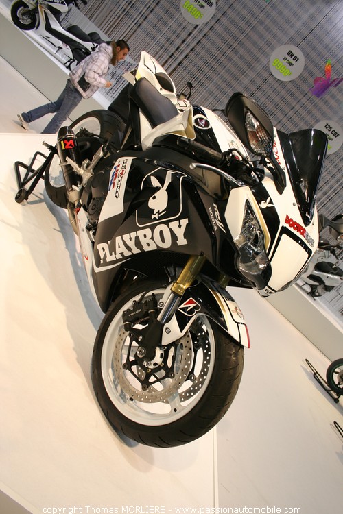 moto honda (honda au salon Moto de Lyon 2010)