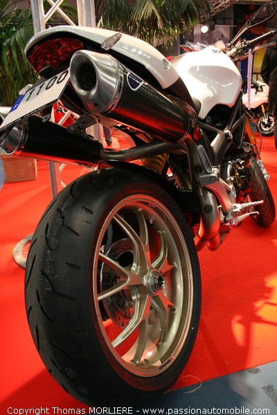 Moto Monster 1100 S Ducati Performance