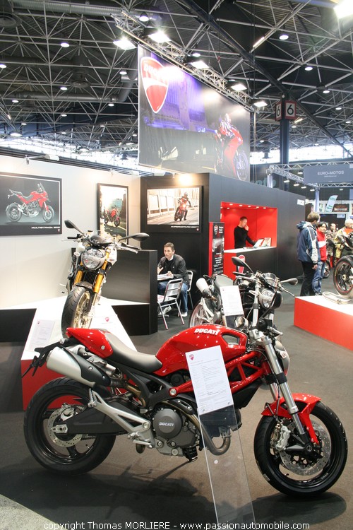 Stand DUCATI (Salon Moto de Lyon 2010)