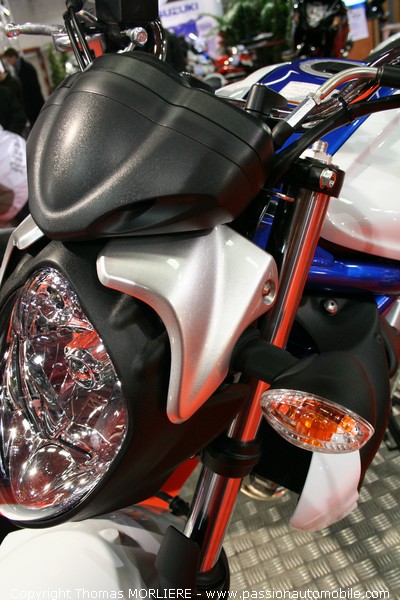 Moto Suzuki Gladius (Salon deux roues de Lyon 2009)