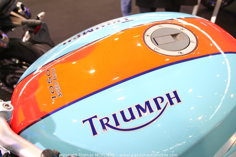 moto triumph (triumph au salon 2 roues de Lyon 2010)