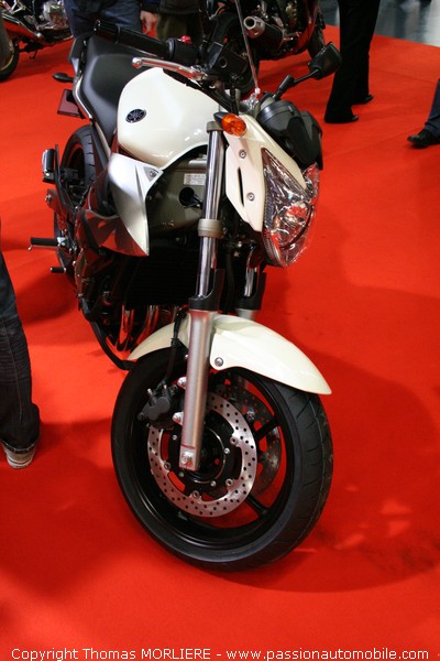 Moto Yamaha XJ6 2009 (Salon de la moto de Lyon 2009)