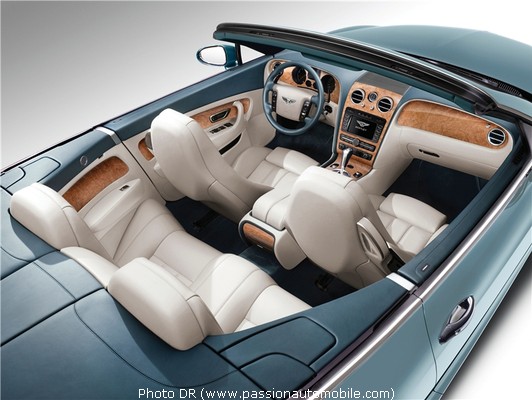 Bentley GTC Speed au SALON DE DETROIT