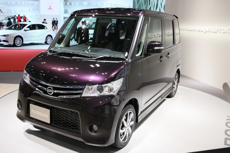 Nissan ROOX   (Salon automobile de Tokyo 2009)