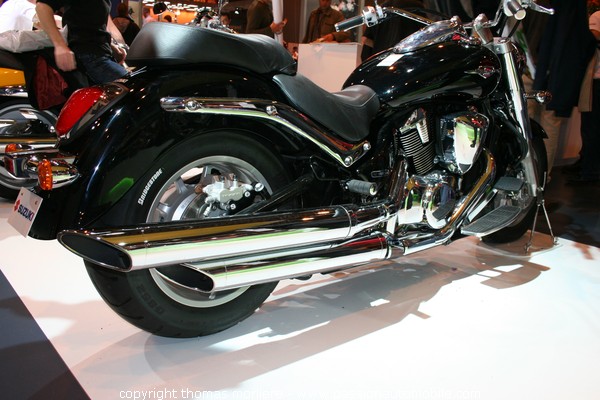 SUZUKI Intruder C 1800 R (2007) - Mondial de la Moto de Paris 2007 (Salon de la moto)