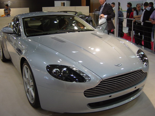 Aston martin (salon automobile de Lyon 2005)