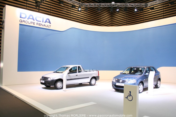 Stand Dacia (Salon auto de Lyon 2009)