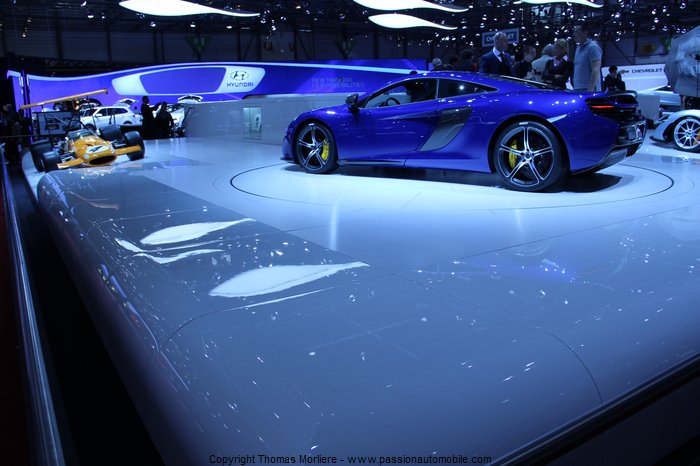mac laren 650 s 2014 bleu (salon de l'auto de geneve 2014)