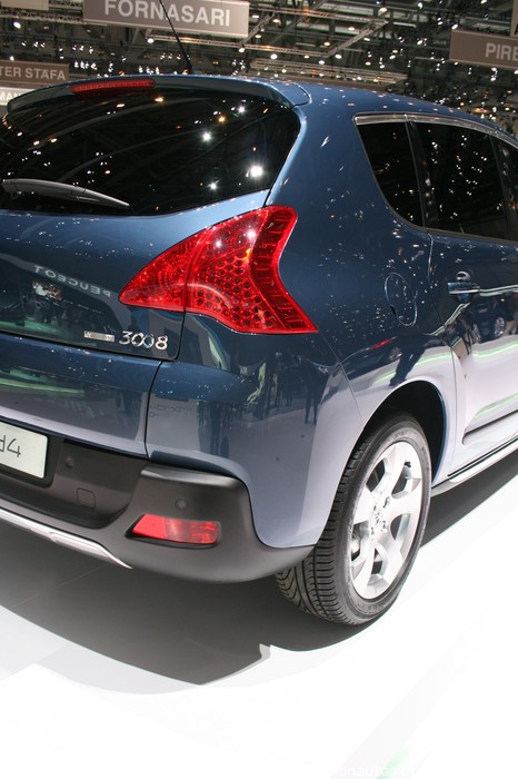 Peugeot 3008 Hybrid 4 2010 (Salon de Geneve 2010)
