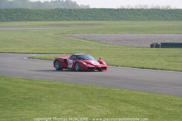 Ferrari Enzo (Tour auto 2009 au Circuit de bresse)